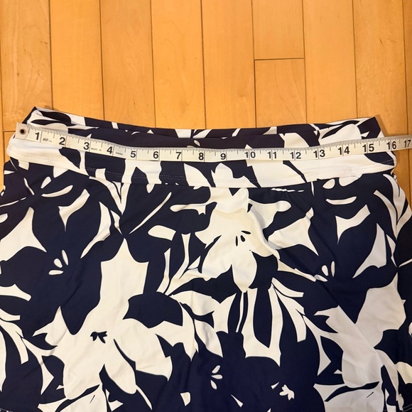 Anne Cole Navy and White Hidden Pockets Floral Swim Skirt - Picture 4 of 10